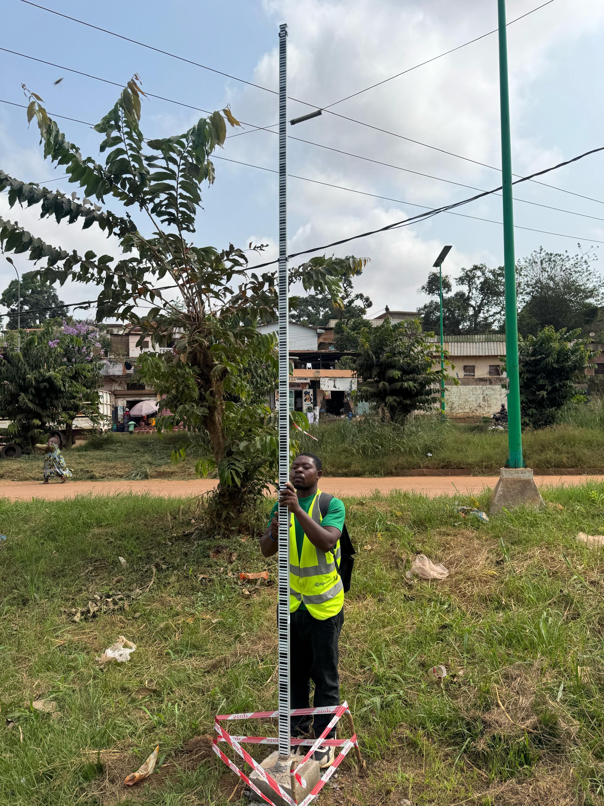 Station Totale et Niveau Électronique - Stonex R60 - Image 4